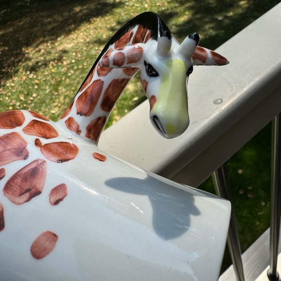 Ceramic Taronga Zoo Brown Spotted Giraffe Handle Mug 10 ozs. - Picture 2 of 11